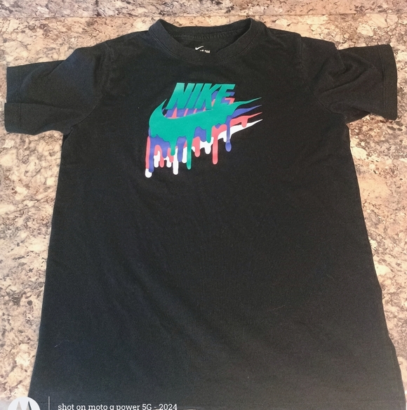 Nike Other - Nike Kids Black Graphic T-Shirt Boys Size Extra Large